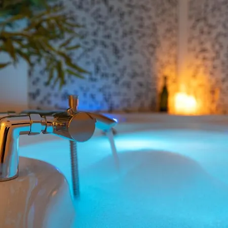 A Jacuzzi With Sea View - Duplex With 2 Terraces