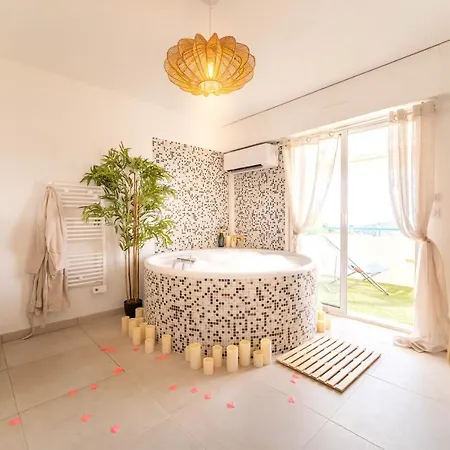 A Jacuzzi With Sea View - Duplex With 2 Terraces Villefranche-sur-Mer